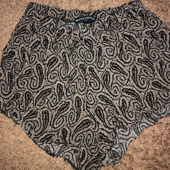 Brandy Melville soft shorts - Picture 2 of 2